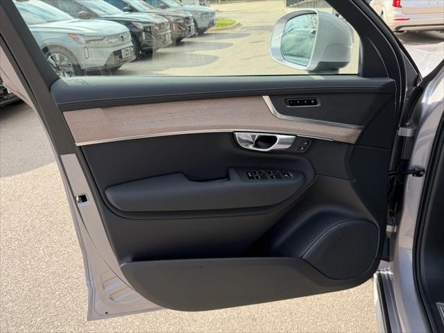 2026 Volvo XC90 Plus, B6 AWD Gas (mild hybrid), Gasoline, Bright, 7 Seats