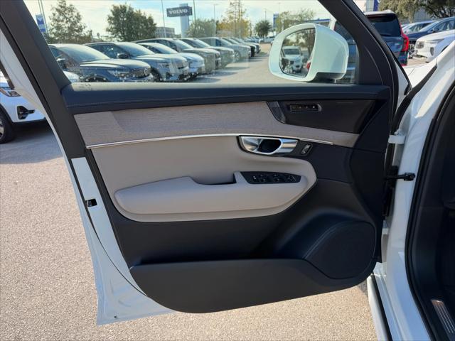 2026 Volvo XC90 Ultra, B6 AWD Gas (mild hybrid), Gasoline, Bright, 7 Seats