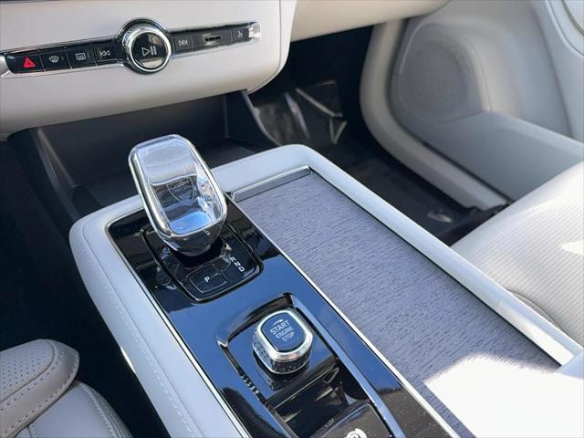 2026 Volvo XC90 Ultra, B6 AWD Gas (mild hybrid), Gasoline, Bright, 7 Seats