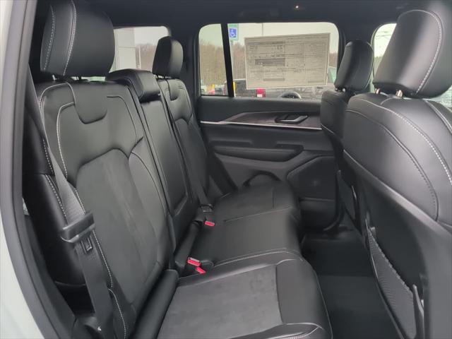 2026 Jeep Grand Cherokee Altitude 4x4