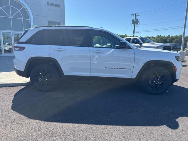 2026 Jeep Grand Cherokee Altitude 4x4