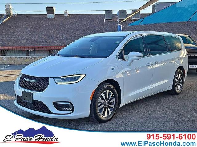 2022 Chrysler Pacifica Hybrid Touring L for sale in El Paso, TX
