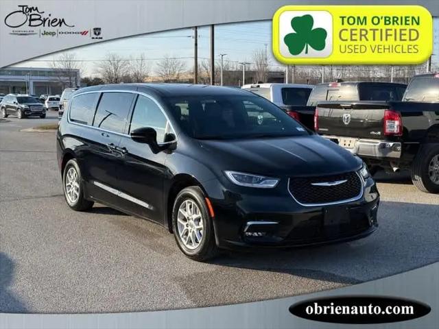 2025 Chrysler Pacifica Select for sale in Indianapolis, IN