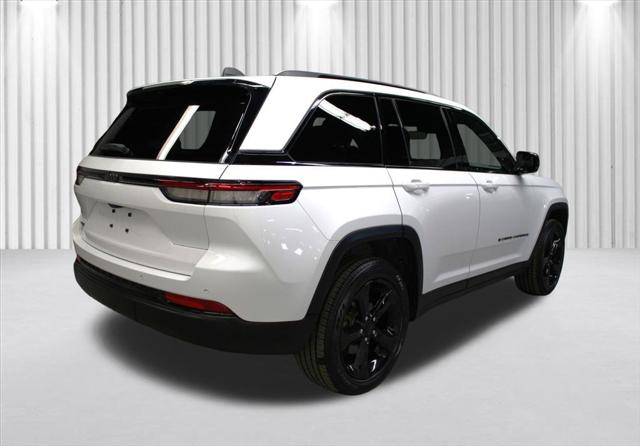 2025 Jeep Grand Cherokee Altitude X 4x4