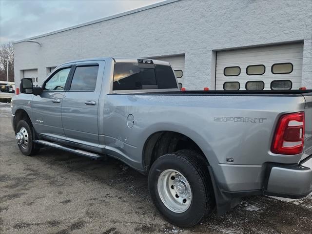 2023 RAM 3500 Big Horn Crew Cab 4x4 8 Box 2023 RAM 3500 Big Horn Crew Cab 4x4 8 Box