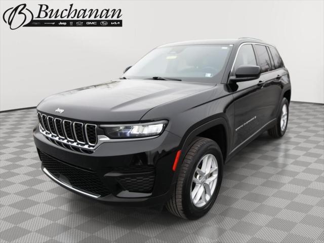 2023 Jeep Grand Cherokee Laredo 4x4 2023 Jeep Grand Cherokee Laredo 4x4