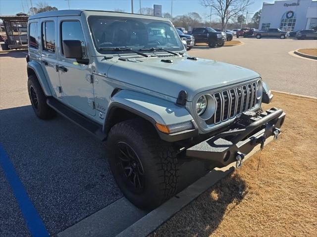 2024 Jeep Wrangler 4-Door Sahara 4x4