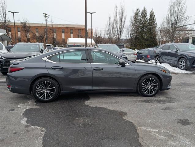 2025 Lexus ES 300h 300h 2025 Lexus ES 300h 300h