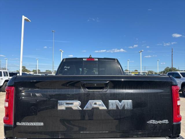 2025 RAM 1500 Laramie Crew Cab 4x4 57 Box