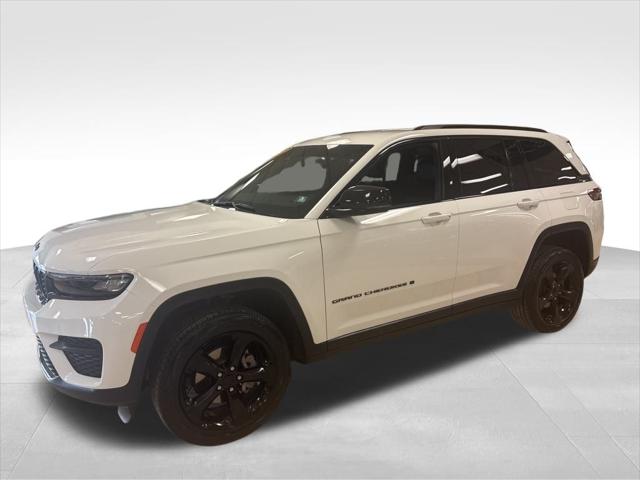 2023 Jeep Grand Cherokee Altitude 4x4