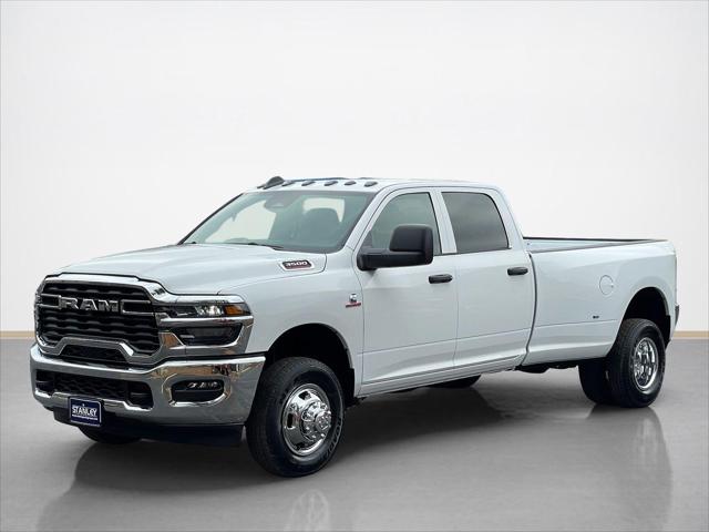2026 RAM Ram 3500 RAM 3500 TRADESMAN CREW CAB 4X4 8 BOX