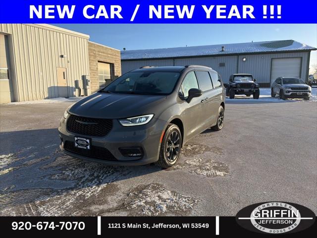 2021 Chrysler Pacifica Touring AWD