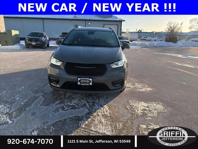 2021 Chrysler Pacifica Touring AWD