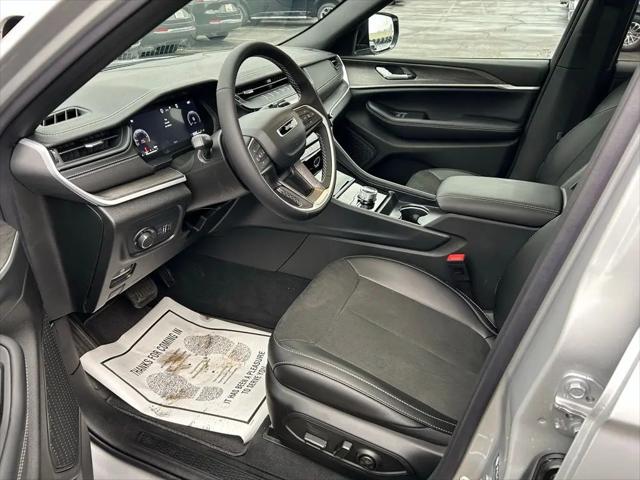 2026 Jeep Grand Cherokee Altitude 4x4