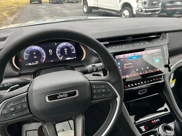 2026 Jeep Grand Cherokee Altitude 4x4