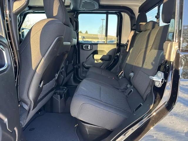 2026 Jeep Gladiator Sport