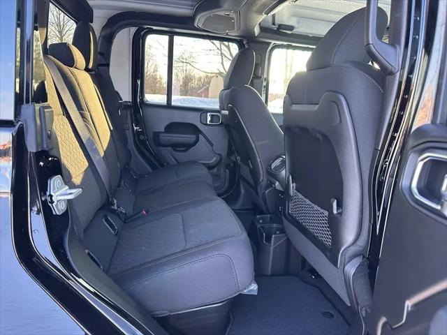 2026 Jeep Gladiator Sport