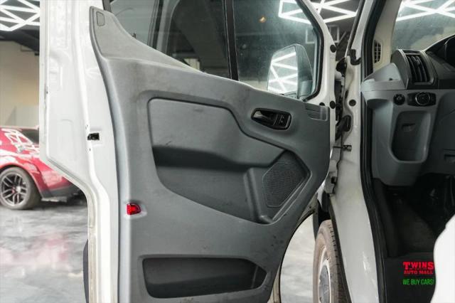 2017 Ford Transit w/60/40 Side Door w/LWB