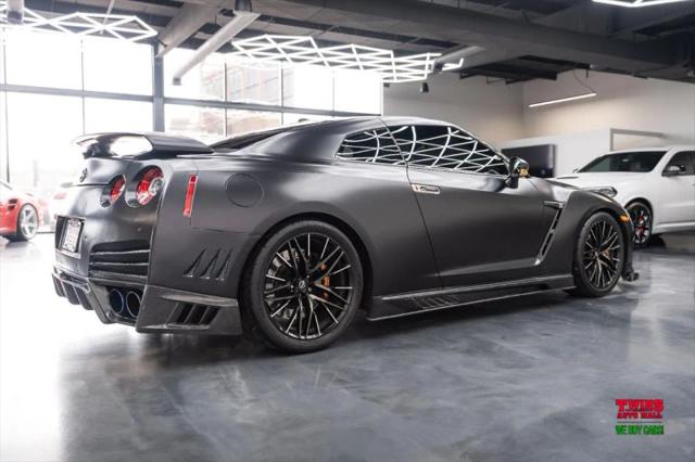 2020 Nissan GT-R Premium Dual-clutch 6-Speed Transmission