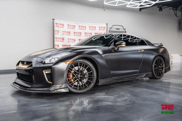 2020 Nissan GT-R Premium Dual-clutch 6-Speed Transmission