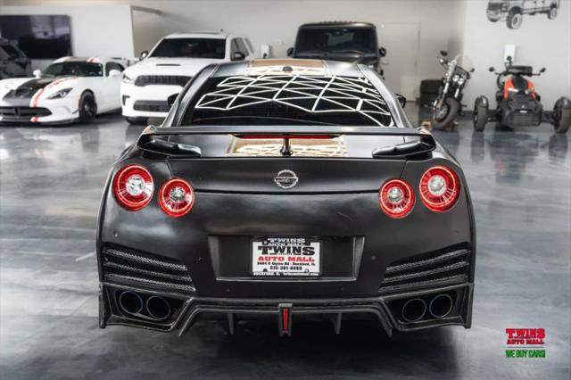 2020 Nissan GT-R Premium Dual-clutch 6-Speed Transmission