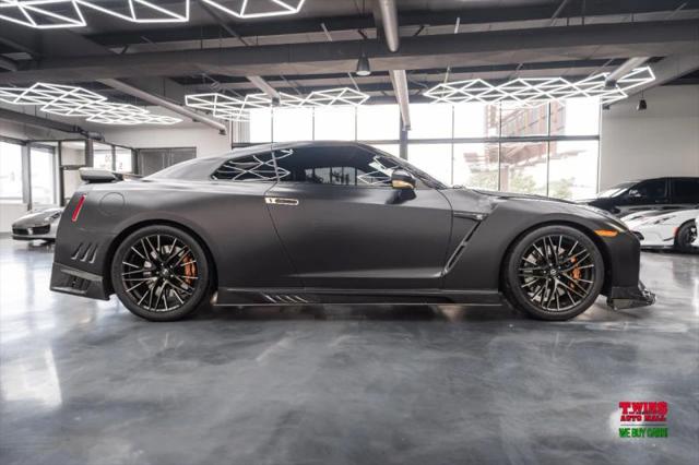 2020 Nissan GT-R Premium Dual-clutch 6-Speed Transmission