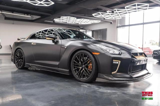 2020 Nissan GT-R Premium Dual-clutch 6-Speed Transmission