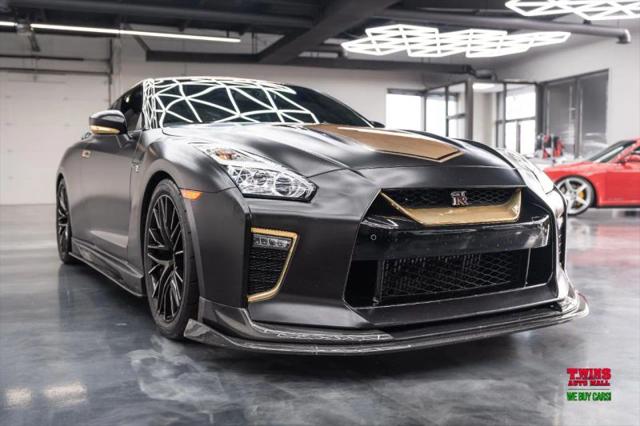 2020 Nissan GT-R Premium Dual-clutch 6-Speed Transmission
