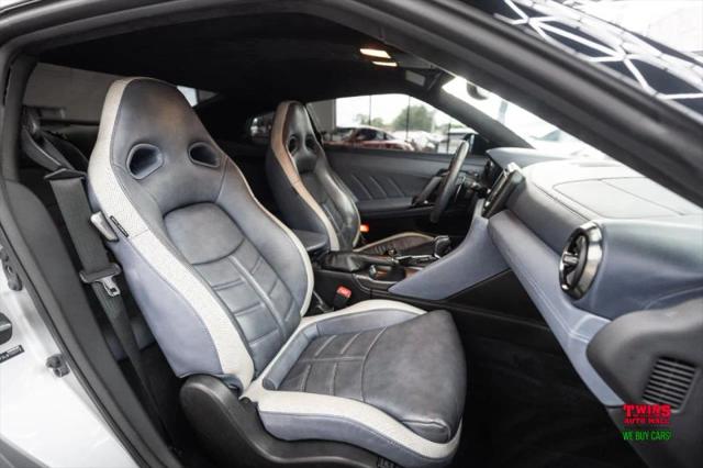 2020 Nissan GT-R Premium Dual-clutch 6-Speed Transmission