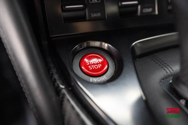 2020 Nissan GT-R Premium Dual-clutch 6-Speed Transmission