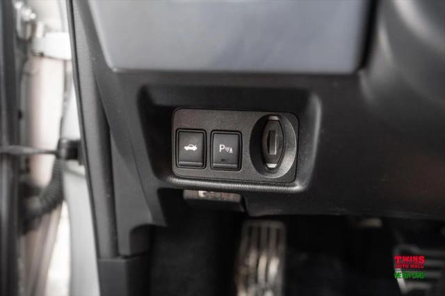 2020 Nissan GT-R Premium Dual-clutch 6-Speed Transmission