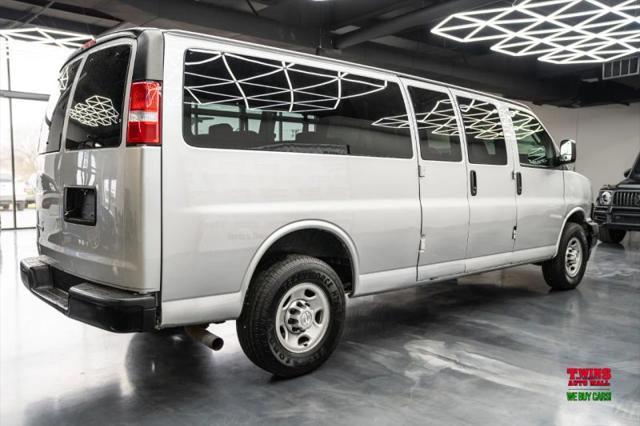 2019 Chevrolet Express LS