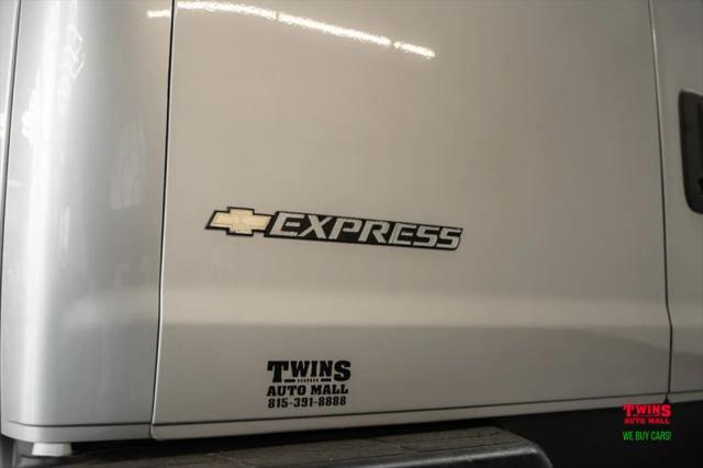 2019 Chevrolet Express LS