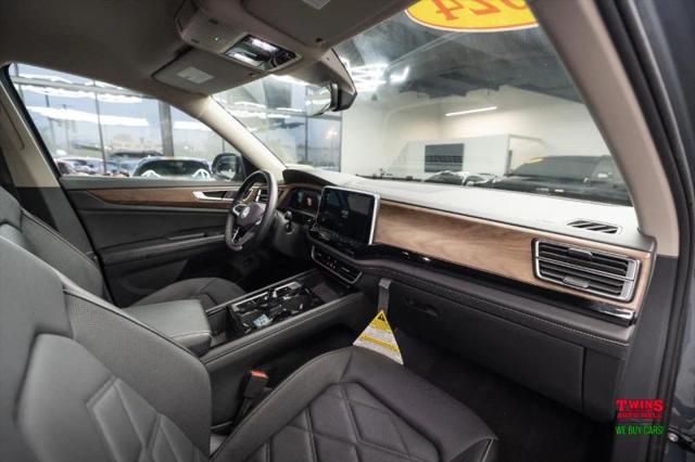 2024 Volkswagen Atlas 2.0T SE w/Technology