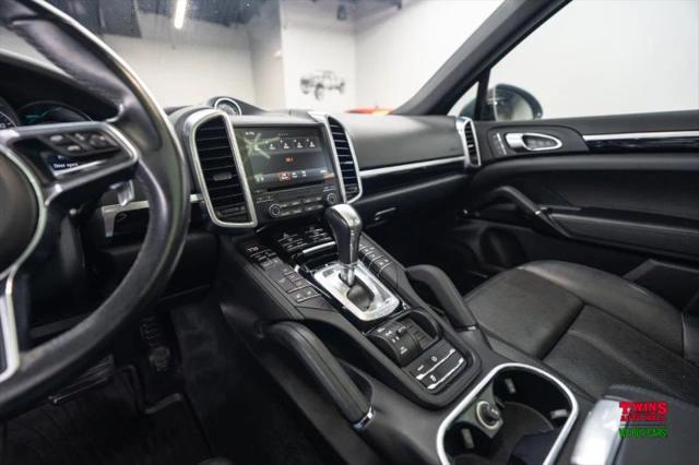 2018 Porsche Cayenne Base
