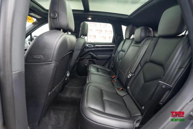 2018 Porsche Cayenne Base