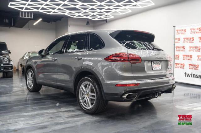 2018 Porsche Cayenne Base