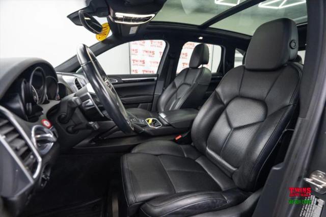 2018 Porsche Cayenne Base