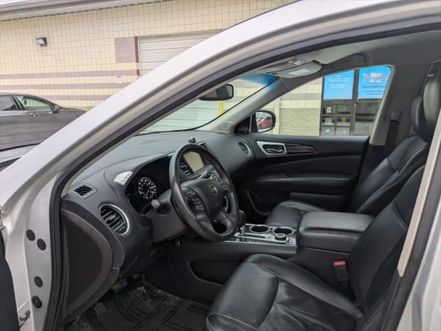 2016 Nissan Pathfinder SL