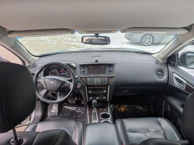 2016 Nissan Pathfinder SL