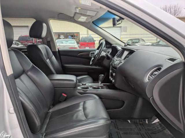 2016 Nissan Pathfinder SL