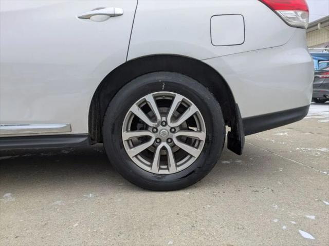 2016 Nissan Pathfinder SL