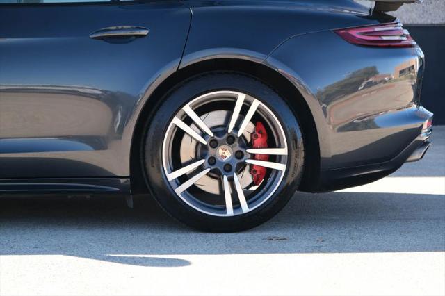 2017 Porsche Panamera Turbo