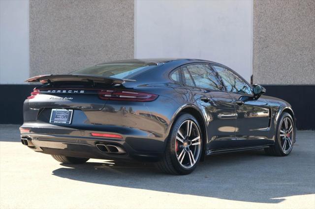 2017 Porsche Panamera Turbo