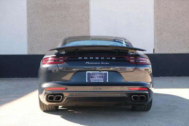 2017 Porsche Panamera Turbo