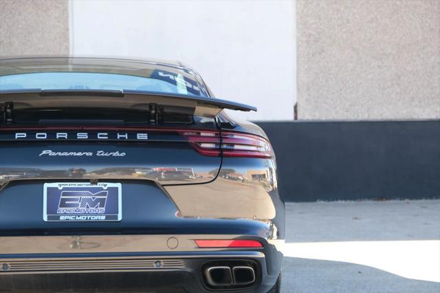 2017 Porsche Panamera Turbo