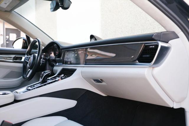 2017 Porsche Panamera Turbo