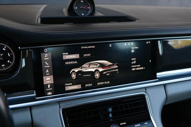 2017 Porsche Panamera Turbo
