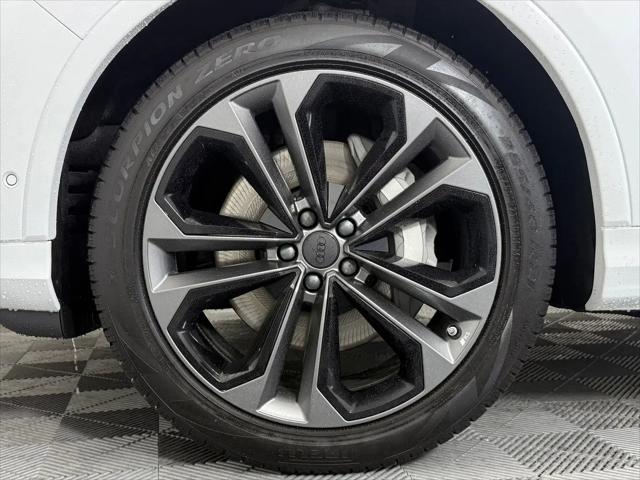 2026 Audi Q7 Premium Plus TFSI quattro tiptronic