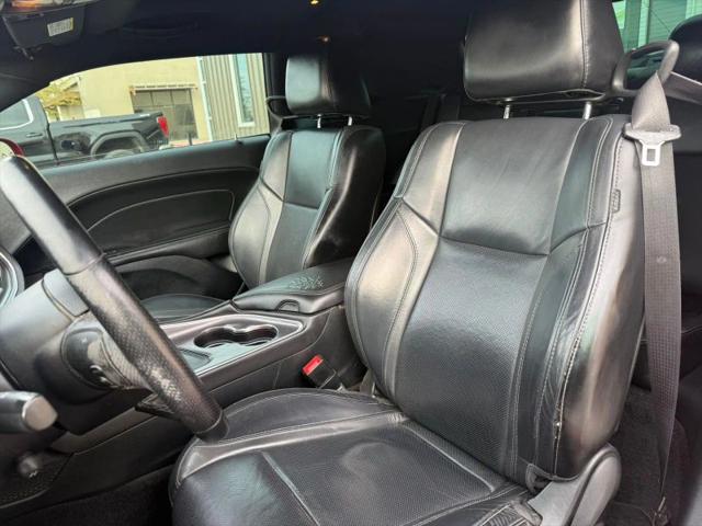 2016 Dodge Challenger SXT Plus